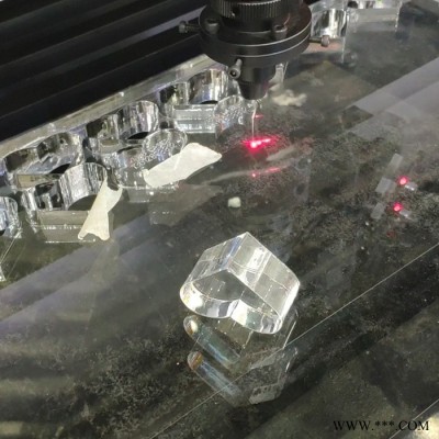 高精度丝杆亚克力广告激光切割机单驱伺服密度板相框激光雕刻机