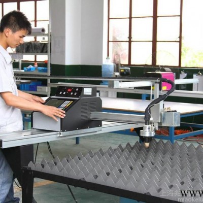 上海兆展ZZ便携式切割机   便携式数控切割机  小型板材数控切割机  等离子切割机