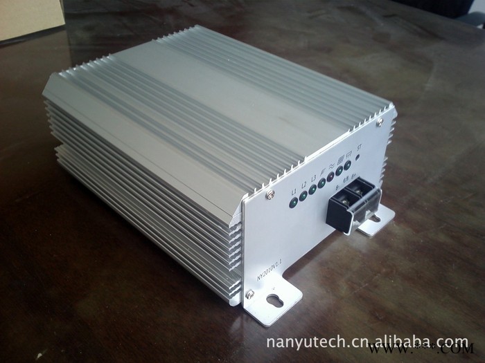 供应南宇NYWSR1203风光互补路灯控制器12V300w