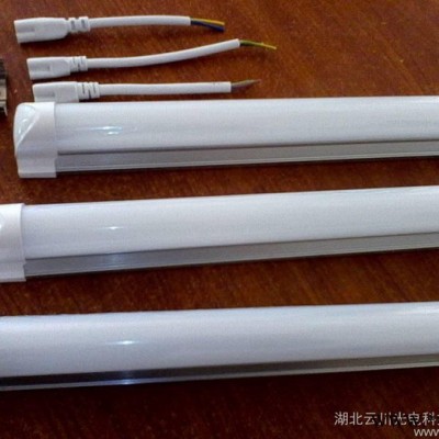 云川T8 一体化1.2米18WLED日光灯管