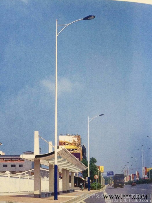 百色道路灯杆批发  6米7.5米8.0米照明灯光  厂家批发