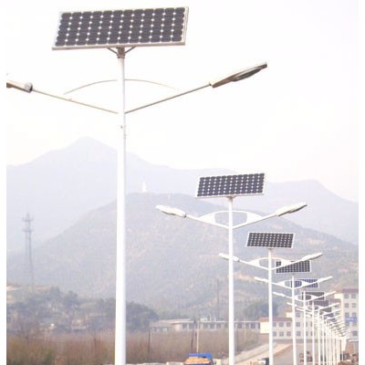 保定太阳能路灯厂家选择，太阳能路灯60W 路灯价格 新农村路灯 景观灯路灯生产厂家 led灯具直销
