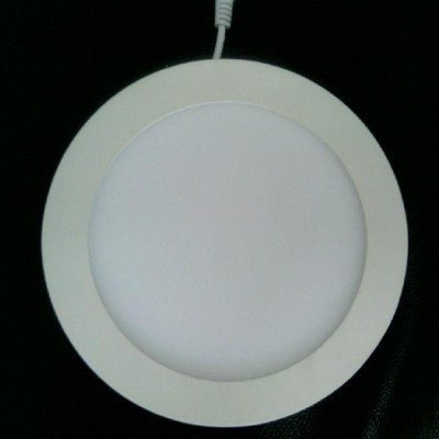 供应宝成2013新款超薄LED防水型筒灯 4寸9W天花灯面板灯
