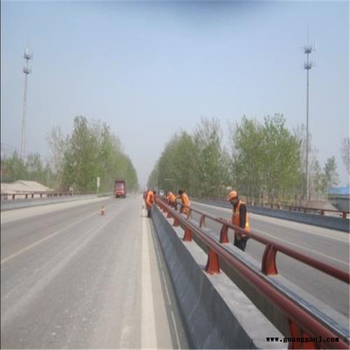 高速公路护栏网 高速公路框架护栏网 高速公路防护栏网价格 实力大厂，快速发货