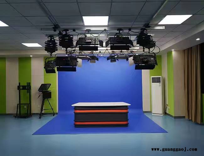 中教云天TV-S4HX 虚拟演播室三维虚拟演播室设计蓝箱绿箱摄影棚灯光设计抠像慕课金融录播系统